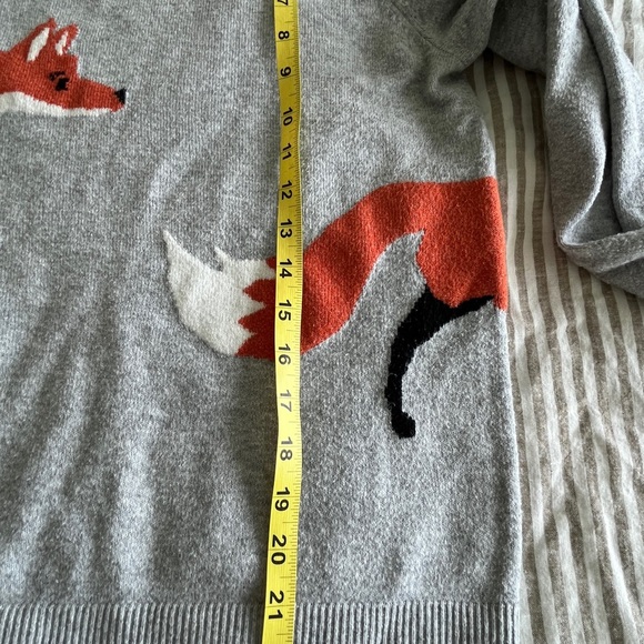 LOFT Foxes Sweater - Picture 7 of 7